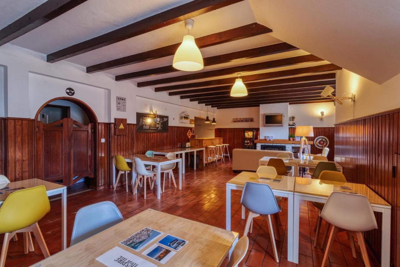 Homemoel Local Accomodation Al São Pedro de Muel Luaran gambar